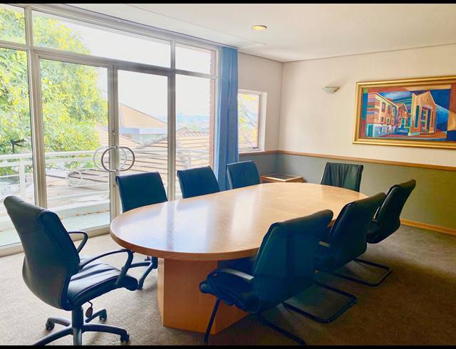 18M² BUILDING TO LET IN FOURWAYS